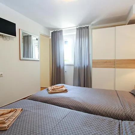 Apartment Marko 1278 Pula